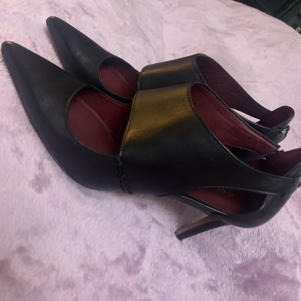 Coach Leather Black Pumps 7.5